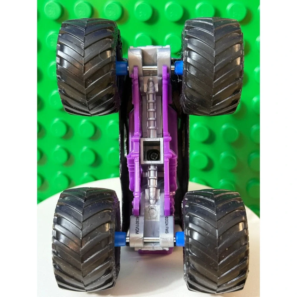 Monster Jam Son-uva Digger Monster Truck Black Blue Flames Die-cast 1:64 Scale